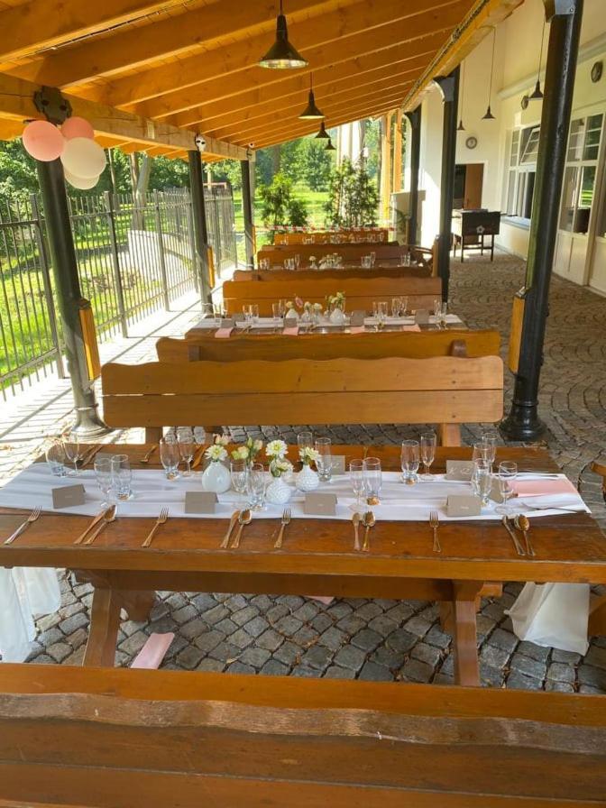 Penzion A Restaurace Belecky Mlyn Pteni Zewnętrze zdjęcie
