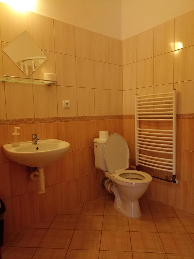 Penzion A Restaurace Belecky Mlyn Pteni Zewnętrze zdjęcie