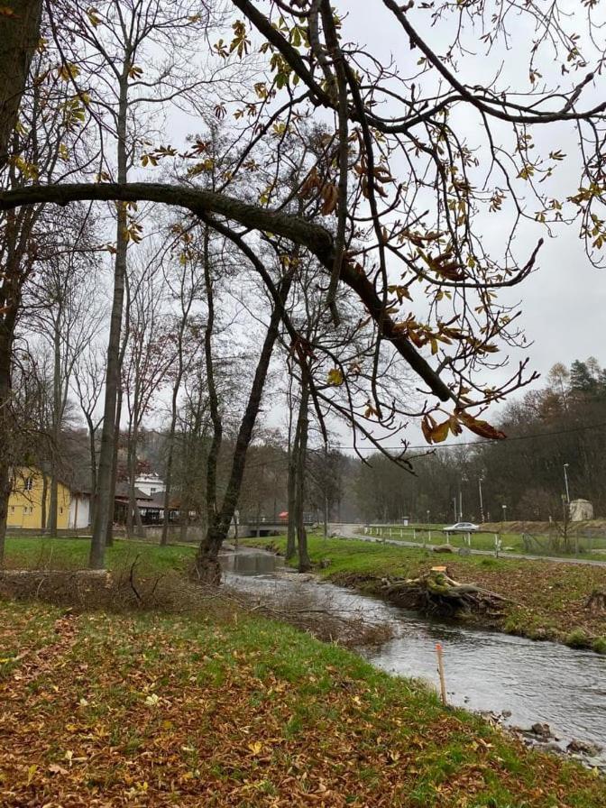 Penzion A Restaurace Belecky Mlyn Pteni Zewnętrze zdjęcie